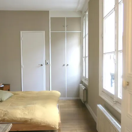 Duplex Marais Greneta Apartmán *